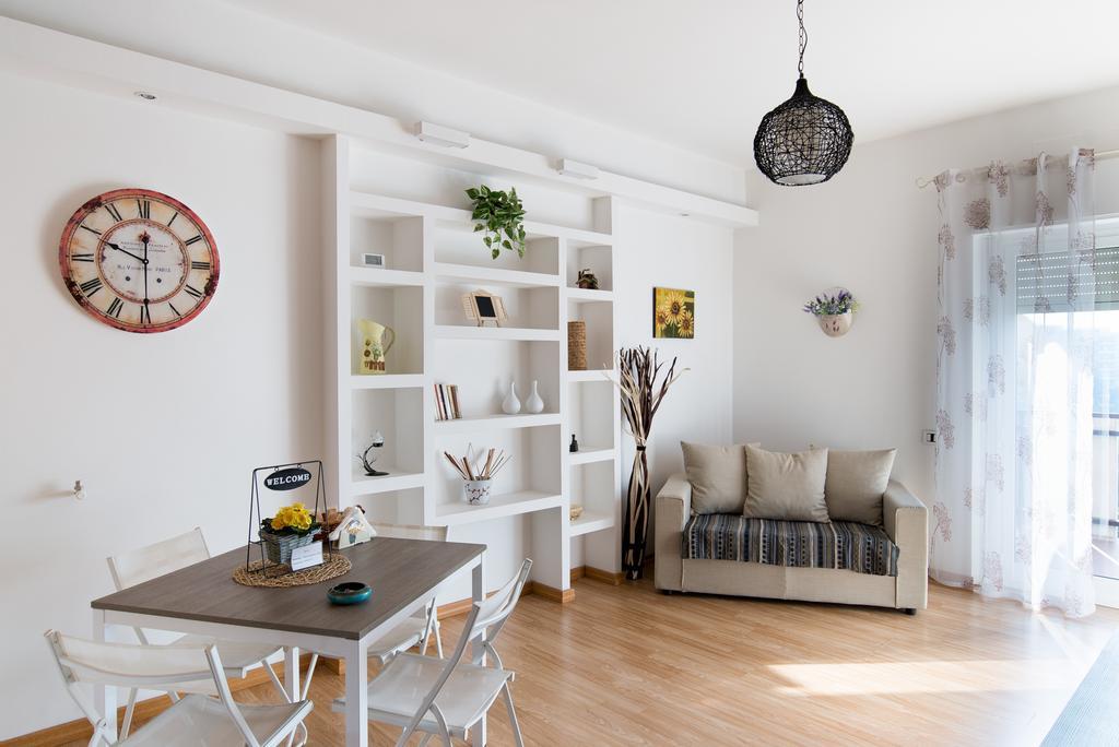 Casa Vacanze Cinecitta'est Roma Habitación foto